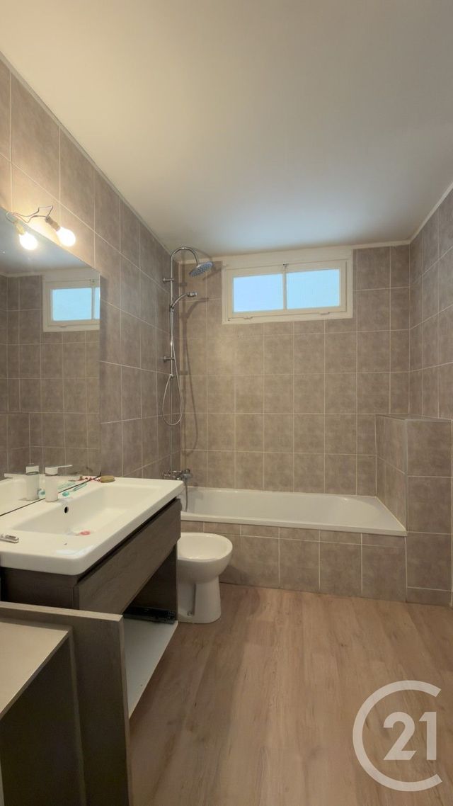 Appartement F4 à vendre - 4 pièces - 74.54 m2 - GAP - 05 - PROVENCE-ALPES-COTE-D-AZUR - Century 21 Habitat