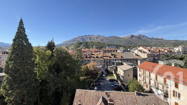 Appartement T4 à vendre - 4 pièces - 84.68 m2 - GAP - 05 - PROVENCE-ALPES-COTE-D-AZUR - Century 21 Habitat
