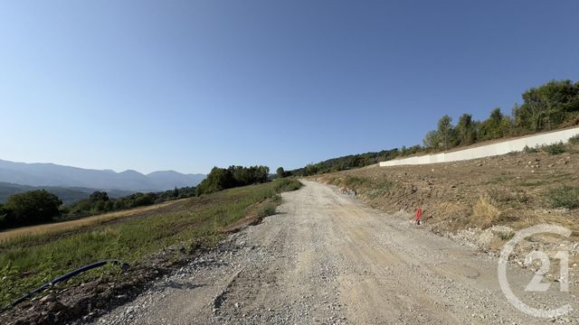 Afficher la photo en grand terrain à vendre - 863.0 m2 - NEFFES - 05 - PROVENCE-ALPES-COTE-D-AZUR - Century 21 Habitat