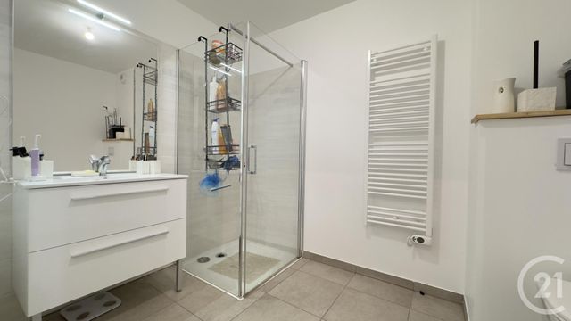 Afficher la photo en grand Appartement T3 à vendre - 3 pièces - 67.53 m2 - GAP - 05 - PROVENCE-ALPES-COTE-D-AZUR - Century 21 Habitat