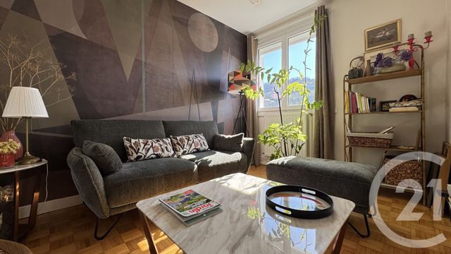 Appartement T3 à vendre - 3 pièces - 75.68 m2 - GAP - 05 - PROVENCE-ALPES-COTE-D-AZUR - Century 21 Habitat