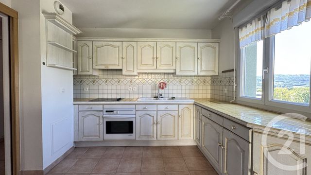 Afficher la photo en grand Appartement F4 à vendre - 4 pièces - 84.56 m2 - GAP - 05 - PROVENCE-ALPES-COTE-D-AZUR - Century 21 Habitat
