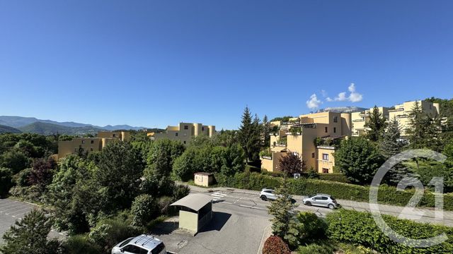 Afficher la photo en grand Appartement F4 à vendre - 4 pièces - 84.56 m2 - GAP - 05 - PROVENCE-ALPES-COTE-D-AZUR - Century 21 Habitat