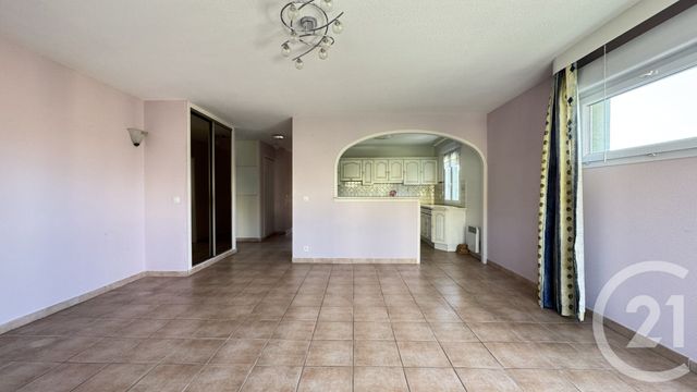 Afficher la photo en grand Appartement F4 à vendre - 4 pièces - 84.56 m2 - GAP - 05 - PROVENCE-ALPES-COTE-D-AZUR - Century 21 Habitat