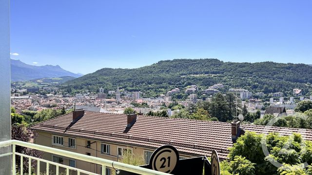 Appartement T3 à vendre - 3 pièces - 65.79 m2 - GAP - 05 - PROVENCE-ALPES-COTE-D-AZUR - Century 21 Habitat