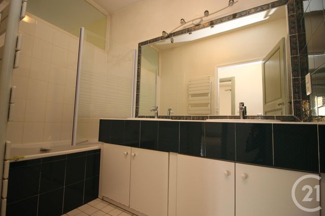 Appartement F4 à louer - 4 pièces - 137.0 m2 - GAP - 05 - PROVENCE-ALPES-COTE-D-AZUR - Century 21 Habitat