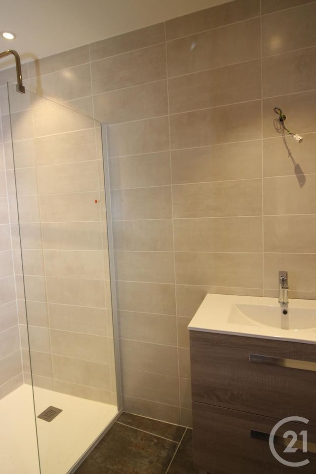 Afficher la photo en grand maison à louer - 4 pièces - 78.0 m2 - LETTRET - 05 - PROVENCE-ALPES-COTE-D-AZUR - Century 21 Habitat