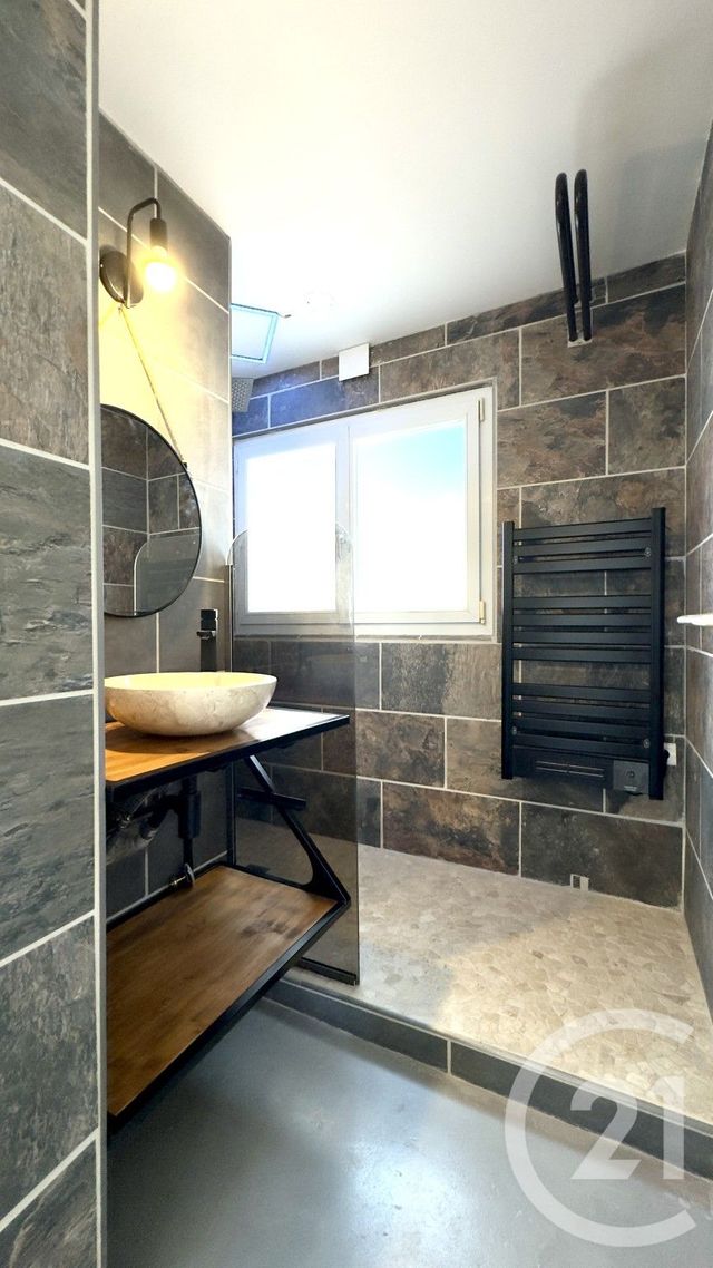 Afficher la photo en grand Appartement T3 à vendre - 3 pièces - 63.89 m2 - GAP - 05 - PROVENCE-ALPES-COTE-D-AZUR - Century 21 Habitat