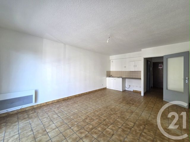 Afficher la photo en grand Appartement T1 à louer - 1 pièce - 33.16 m2 - GAP - 05 - PROVENCE-ALPES-COTE-D-AZUR - Century 21 Habitat