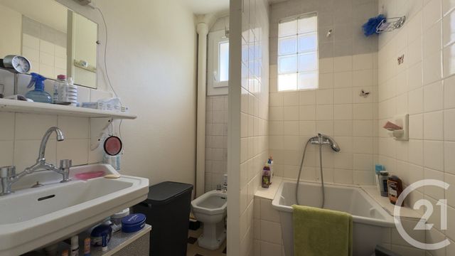 Appartement T4 à vendre - 4 pièces - 68.12 m2 - GAP - 05 - PROVENCE-ALPES-COTE-D-AZUR - Century 21 Habitat