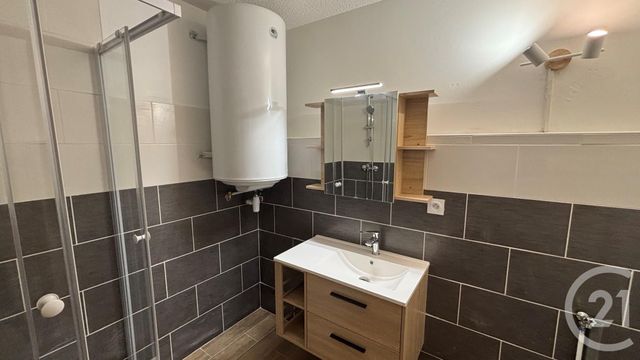 Appartement T2 à louer - 2 pièces - 53.06 m2 - GAP - 05 - PROVENCE-ALPES-COTE-D-AZUR - Century 21 Habitat