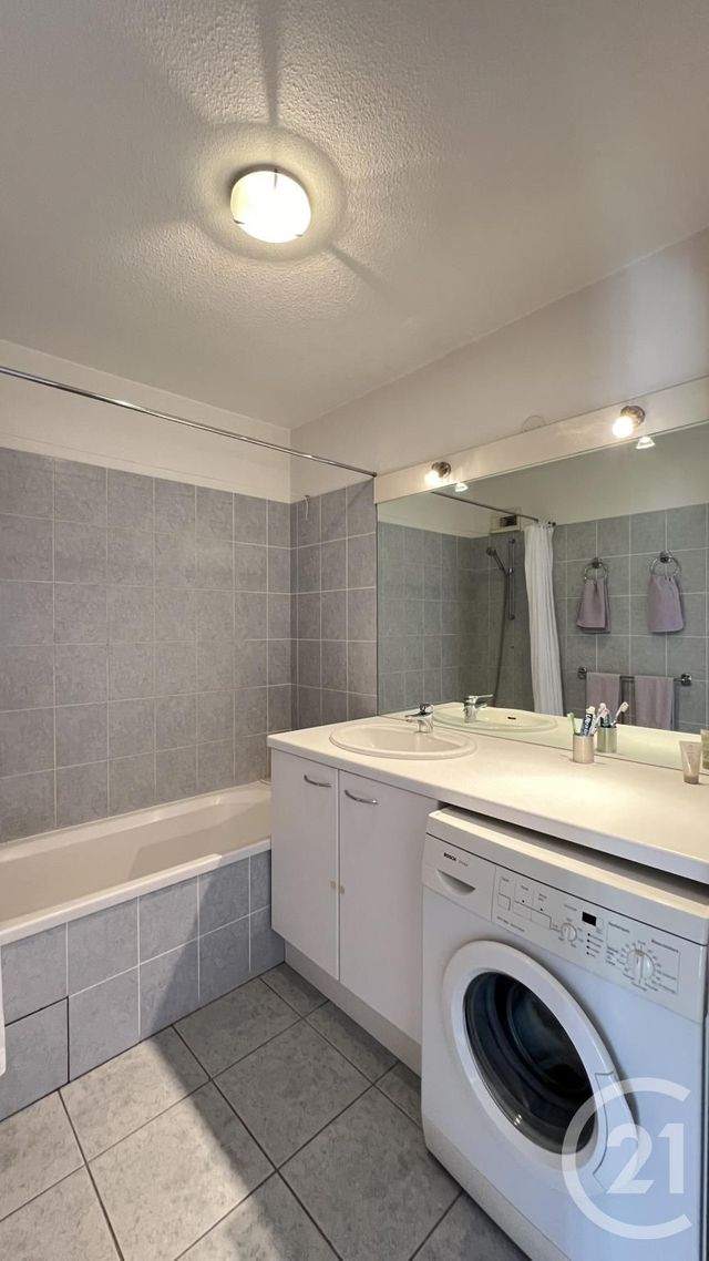 Appartement F2 à louer - 2 pièces - 54.74 m2 - GAP - 05 - PROVENCE-ALPES-COTE-D-AZUR - Century 21 Habitat