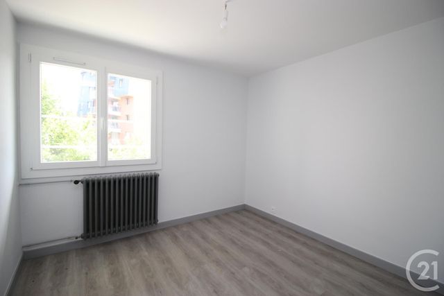 Appartement F4 à louer - 4 pièces - 73.62 m2 - GAP - 05 - PROVENCE-ALPES-COTE-D-AZUR - Century 21 Habitat