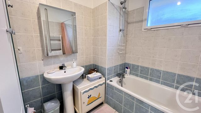 Appartement T4 à vendre - 4 pièces - 83.1 m2 - GAP - 05 - PROVENCE-ALPES-COTE-D-AZUR - Century 21 Habitat