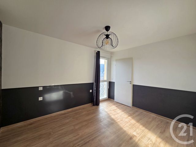 Appartement T4 à louer - 4 pièces - 88.85 m2 - GAP - 05 - PROVENCE-ALPES-COTE-D-AZUR - Century 21 Habitat