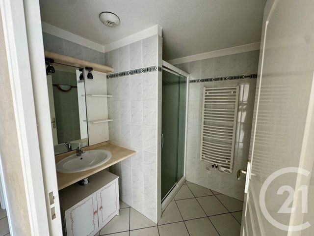 Appartement F2 à louer - 2 pièces - 58.42 m2 - GAP - 05 - PROVENCE-ALPES-COTE-D-AZUR - Century 21 Habitat