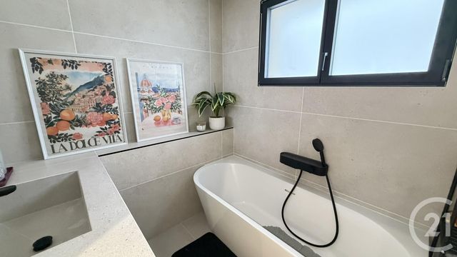 Appartement T4 à vendre - 4 pièces - 129.13 m2 - GAP - 05 - PROVENCE-ALPES-COTE-D-AZUR - Century 21 Habitat