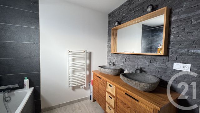 maison à vendre - 5 pièces - 113.08 m2 - LA ROCHE DES ARNAUDS - 05 - PROVENCE-ALPES-COTE-D-AZUR - Century 21 Habitat