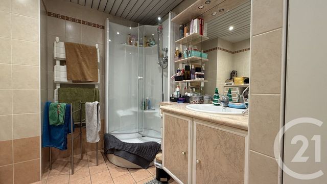 Appartement F5 à vendre - 5 pièces - 95.45 m2 - GAP - 05 - PROVENCE-ALPES-COTE-D-AZUR - Century 21 Habitat