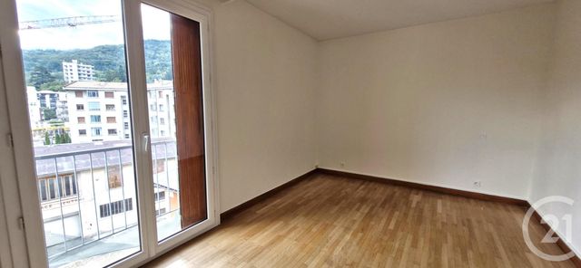 Appartement F3 à louer - 3 pièces - 83.0 m2 - GAP - 05 - PROVENCE-ALPES-COTE-D-AZUR - Century 21 Habitat