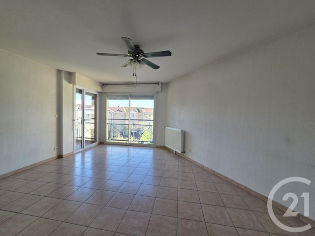 Appartement F3 à louer - 3 pièces - 73.41 m2 - GAP - 05 - PROVENCE-ALPES-COTE-D-AZUR - Century 21 Habitat