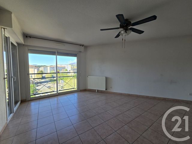 Appartement F3 à louer - 3 pièces - 73.41 m2 - GAP - 05 - PROVENCE-ALPES-COTE-D-AZUR - Century 21 Habitat