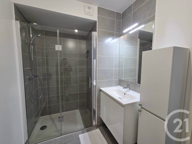 Appartement T3 à louer - 3 pièces - 56.97 m2 - GAP - 05 - PROVENCE-ALPES-COTE-D-AZUR - Century 21 Habitat