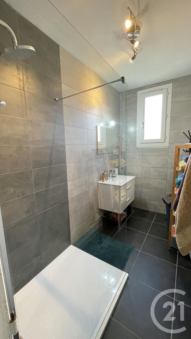 Appartement Duplex à vendre - 6 pièces - 103.12 m2 - GAP - 05 - PROVENCE-ALPES-COTE-D-AZUR - Century 21 Habitat