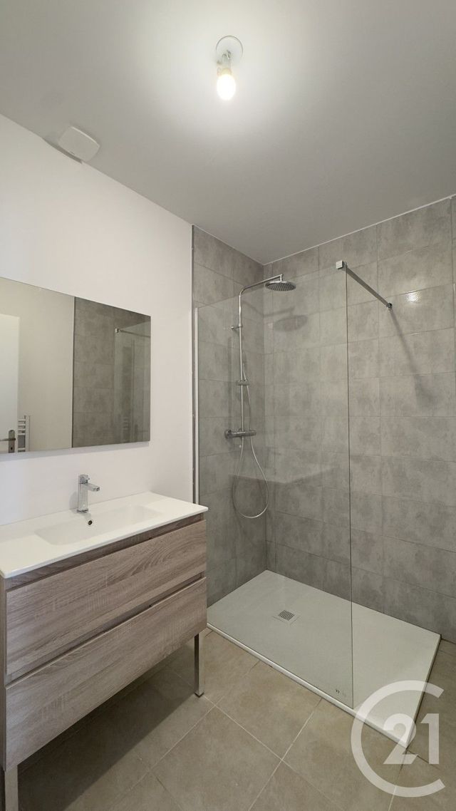 Appartement F2 bis à vendre - 3 pièces - 49.7 m2 - GAP - 05 - PROVENCE-ALPES-COTE-D-AZUR - Century 21 Habitat