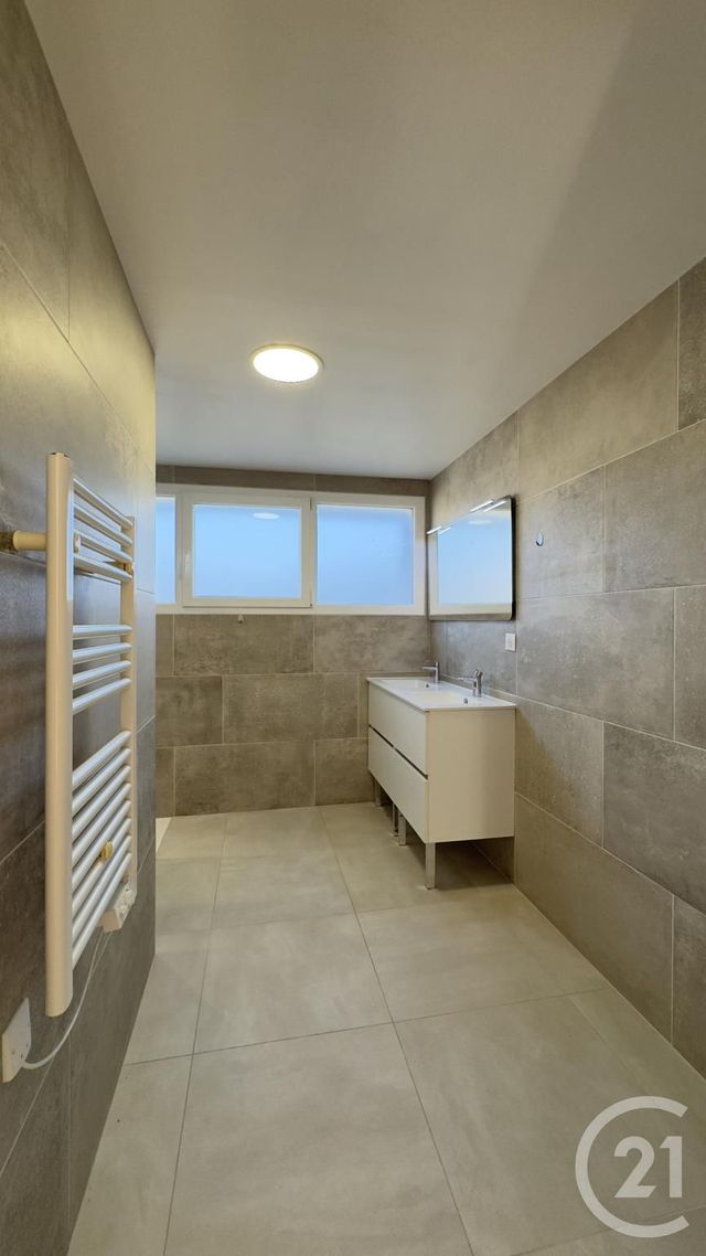 Appartement F3 à vendre - 3 pièces - 78.1 m2 - GAP - 05 - PROVENCE-ALPES-COTE-D-AZUR - Century 21 Habitat