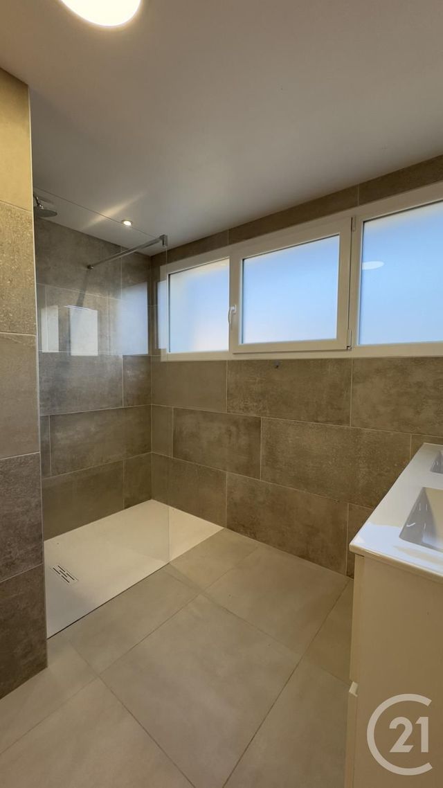 Appartement F3 à vendre - 3 pièces - 78.1 m2 - GAP - 05 - PROVENCE-ALPES-COTE-D-AZUR - Century 21 Habitat