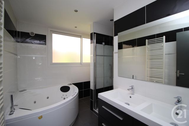Appartement F3 à louer - 3 pièces - 65.86 m2 - GAP - 05 - PROVENCE-ALPES-COTE-D-AZUR - Century 21 Habitat