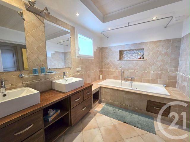 maison à louer - 6 pièces - 146.91 m2 - GAP - 05 - PROVENCE-ALPES-COTE-D-AZUR - Century 21 Habitat