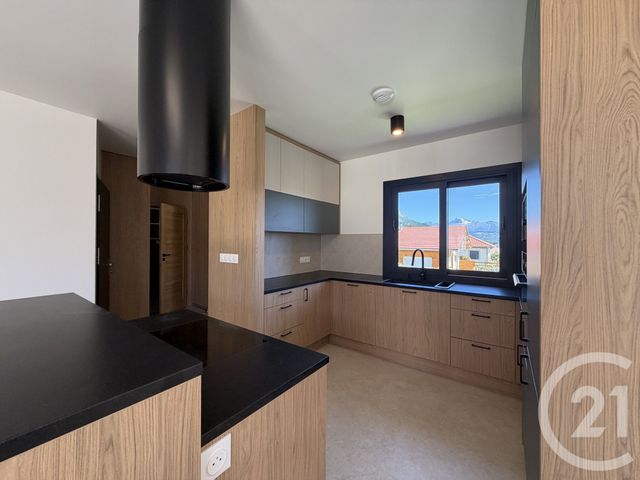 maison à louer - 4 pièces - 110.96 m2 - LA FREISSINOUSE - 05 - PROVENCE-ALPES-COTE-D-AZUR - Century 21 Habitat