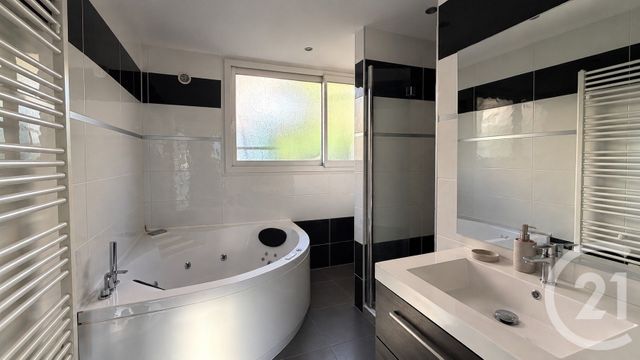 Appartement F3 à vendre - 3 pièces - 65.86 m2 - GAP - 05 - PROVENCE-ALPES-COTE-D-AZUR - Century 21 Habitat