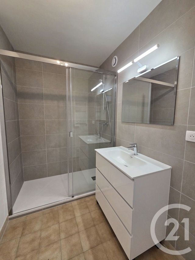 Appartement F2 à louer - 2 pièces - 53.65 m2 - GAP - 05 - PROVENCE-ALPES-COTE-D-AZUR - Century 21 Habitat