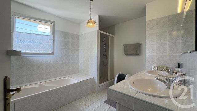 maison à vendre - 8 pièces - 169.6 m2 - GAP - 05 - PROVENCE-ALPES-COTE-D-AZUR - Century 21 Habitat