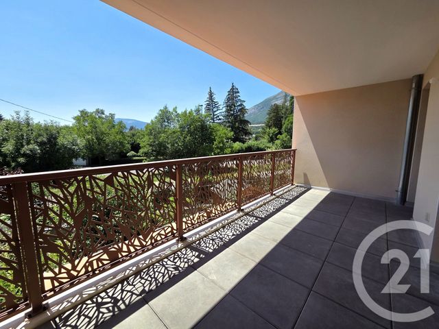 Appartement F3 à louer - 3 pièces - 63.43 m2 - GAP - 05 - PROVENCE-ALPES-COTE-D-AZUR - Century 21 Habitat