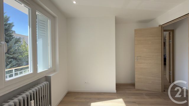 Appartement T3 à vendre - 3 pièces - 59.65 m2 - GAP - 05 - PROVENCE-ALPES-COTE-D-AZUR - Century 21 Habitat