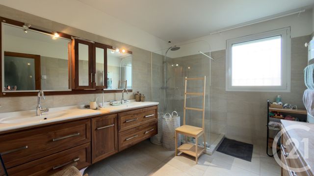maison à vendre - 10 pièces - 270.48 m2 - LA ROCHE DES ARNAUDS - 05 - PROVENCE-ALPES-COTE-D-AZUR - Century 21 Habitat