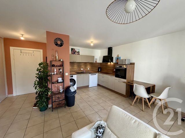 Appartement F2 à louer - 2 pièces - 45.0 m2 - GAP - 05 - PROVENCE-ALPES-COTE-D-AZUR - Century 21 Habitat