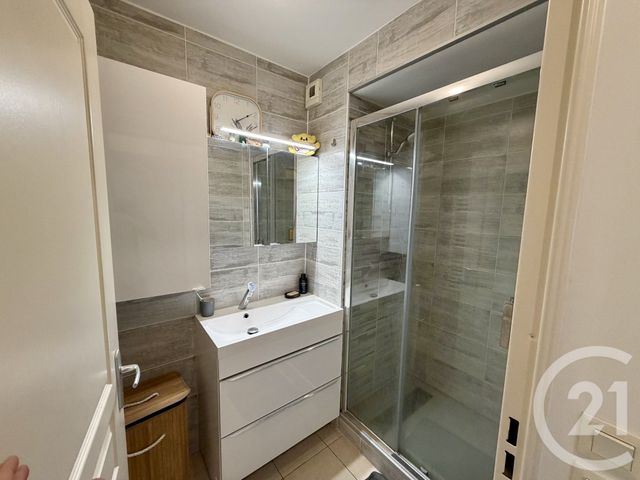 Appartement F2 à louer - 2 pièces - 45.0 m2 - GAP - 05 - PROVENCE-ALPES-COTE-D-AZUR - Century 21 Habitat