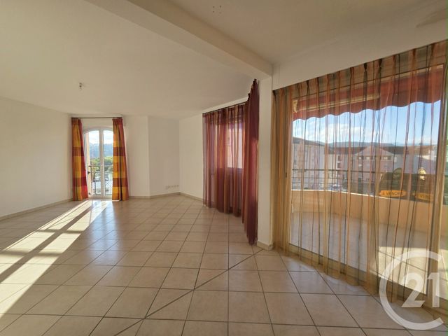 Appartement T3 à louer - 3 pièces - 92.94 m2 - GAP - 05 - PROVENCE-ALPES-COTE-D-AZUR - Century 21 Habitat