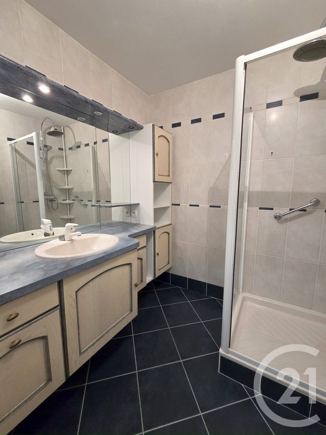 Appartement T3 à louer - 3 pièces - 92.94 m2 - GAP - 05 - PROVENCE-ALPES-COTE-D-AZUR - Century 21 Habitat
