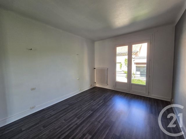 Appartement F5 à louer - 5 pièces - 104.46 m2 - GAP - 05 - PROVENCE-ALPES-COTE-D-AZUR - Century 21 Habitat