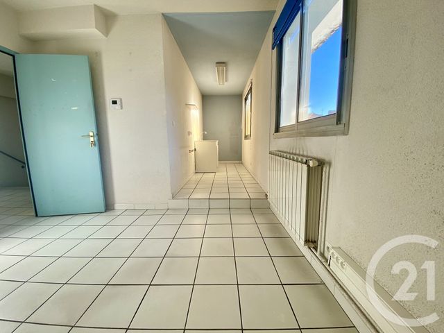 Appartement Local à vendre - 6 pièces - 169.76 m2 - GAP - 05 - PROVENCE-ALPES-COTE-D-AZUR - Century 21 Habitat