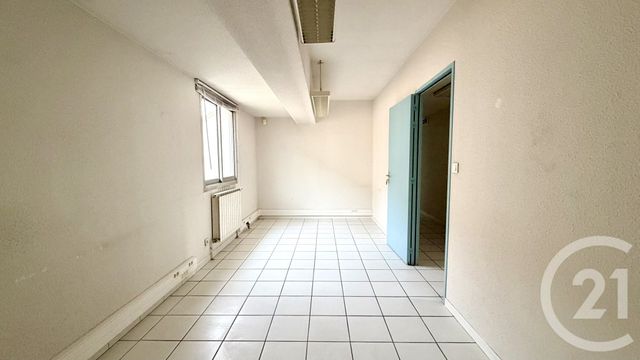 Appartement Local à vendre - 6 pièces - 169.76 m2 - GAP - 05 - PROVENCE-ALPES-COTE-D-AZUR - Century 21 Habitat
