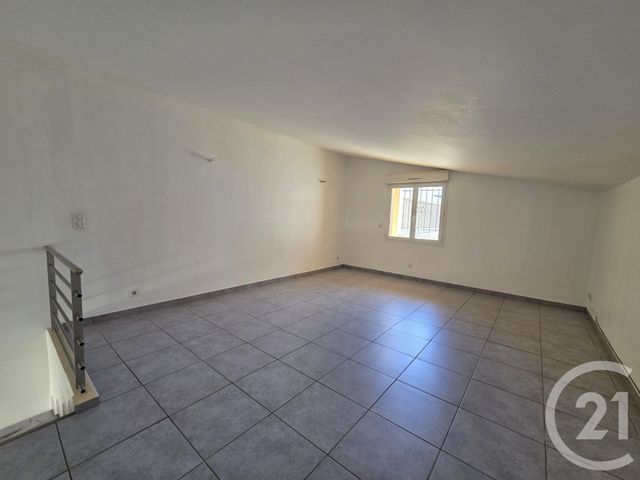 Appartement F2 à louer - 2 pièces - 65.44 m2 - GAP - 05 - PROVENCE-ALPES-COTE-D-AZUR - Century 21 Habitat