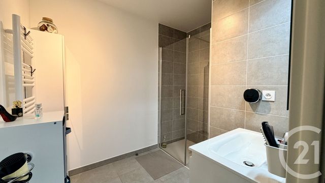 Appartement T3 à vendre - 3 pièces - 62.17 m2 - GAP - 05 - PROVENCE-ALPES-COTE-D-AZUR - Century 21 Habitat